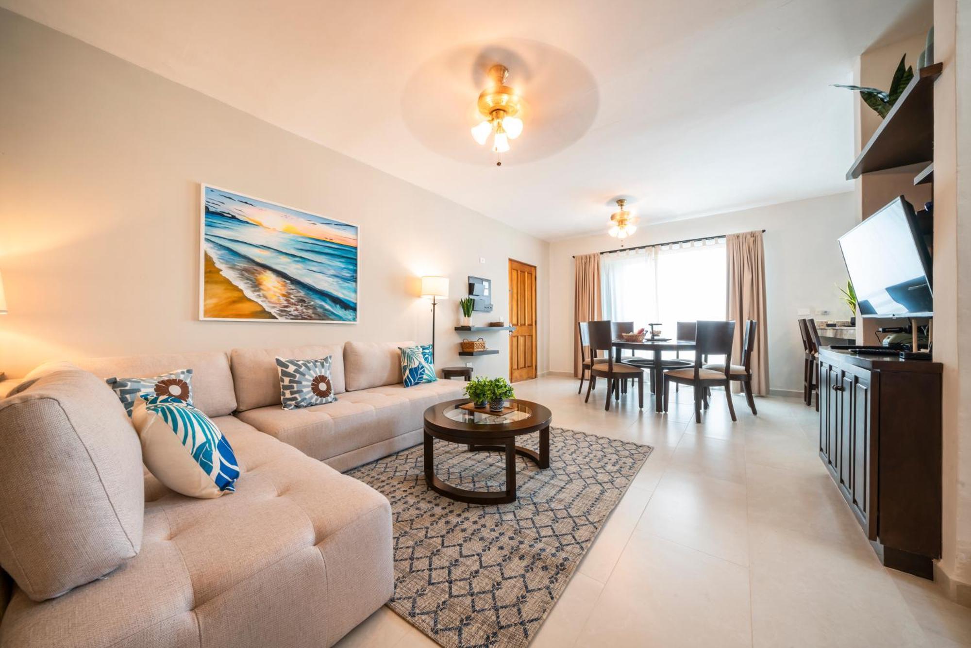 Modern Penthouse With 2 Bedrooms & Pool - Exquisite Bargain Priced - At Margaritas Ii